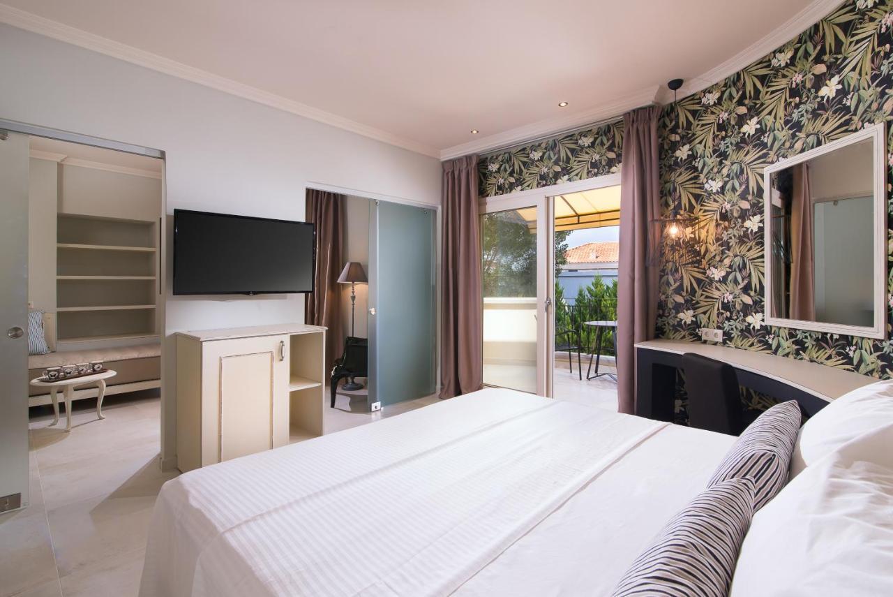 Neikos Mediterraneo Luxury Suites Hanioti Zewnętrze zdjęcie
