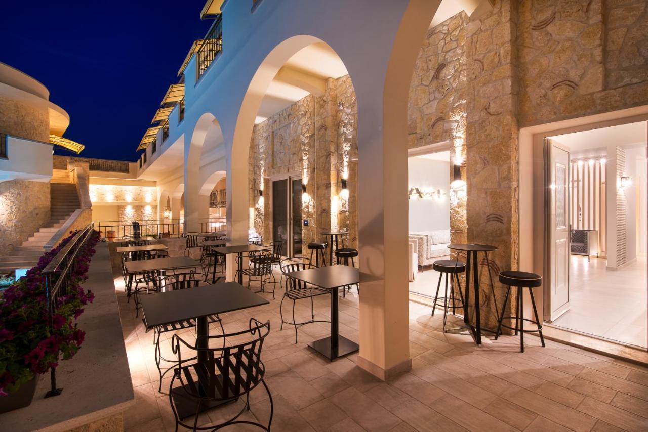 Neikos Mediterraneo Luxury Suites Hanioti Zewnętrze zdjęcie