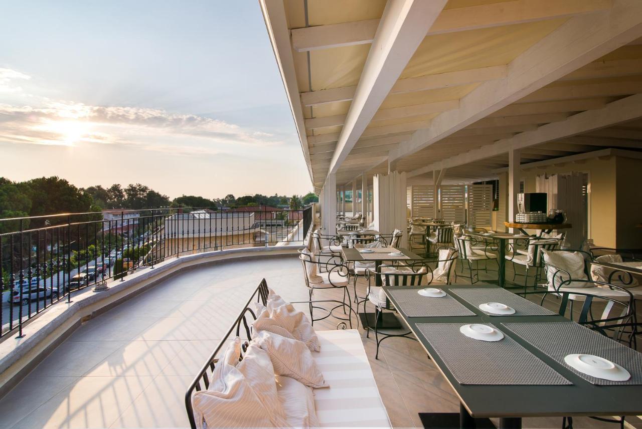 Neikos Mediterraneo Luxury Suites Hanioti Zewnętrze zdjęcie